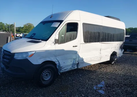 2025 Mercedes-Benz Sprinter 2500 from USA, damaged, VIN W1Z4KGHY2ST214155
